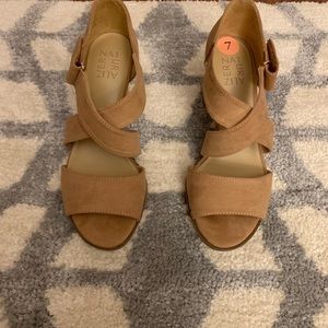 Naturalizer heels